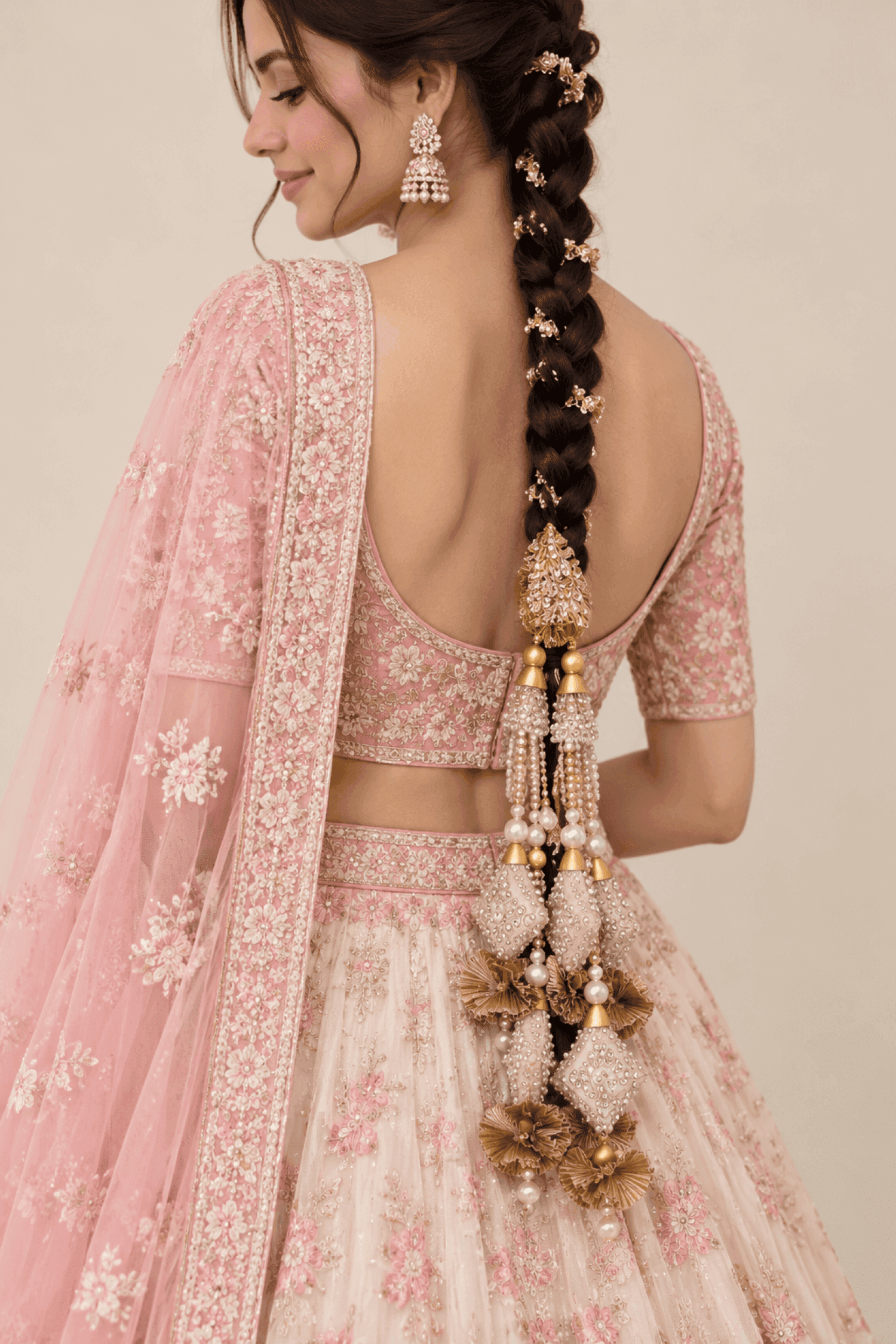 Gold Grace Seashell Tassel Parandi