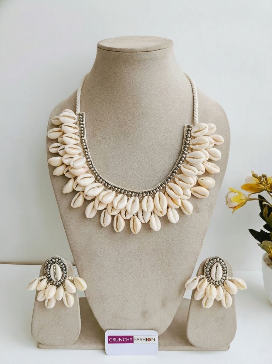 Antique White Seashell Handmade Jewellery Set - Ideal Wedding Accessory