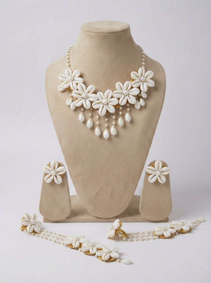 White Blooms Seashell Bridal Haldi-Mehndi Jewellery Ensemble
