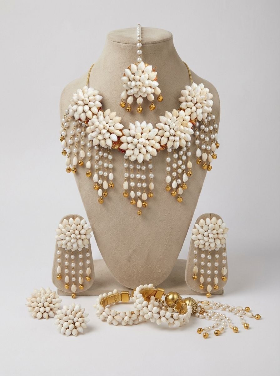 White Floral Pearl Bridal Haldi Jewellery Set