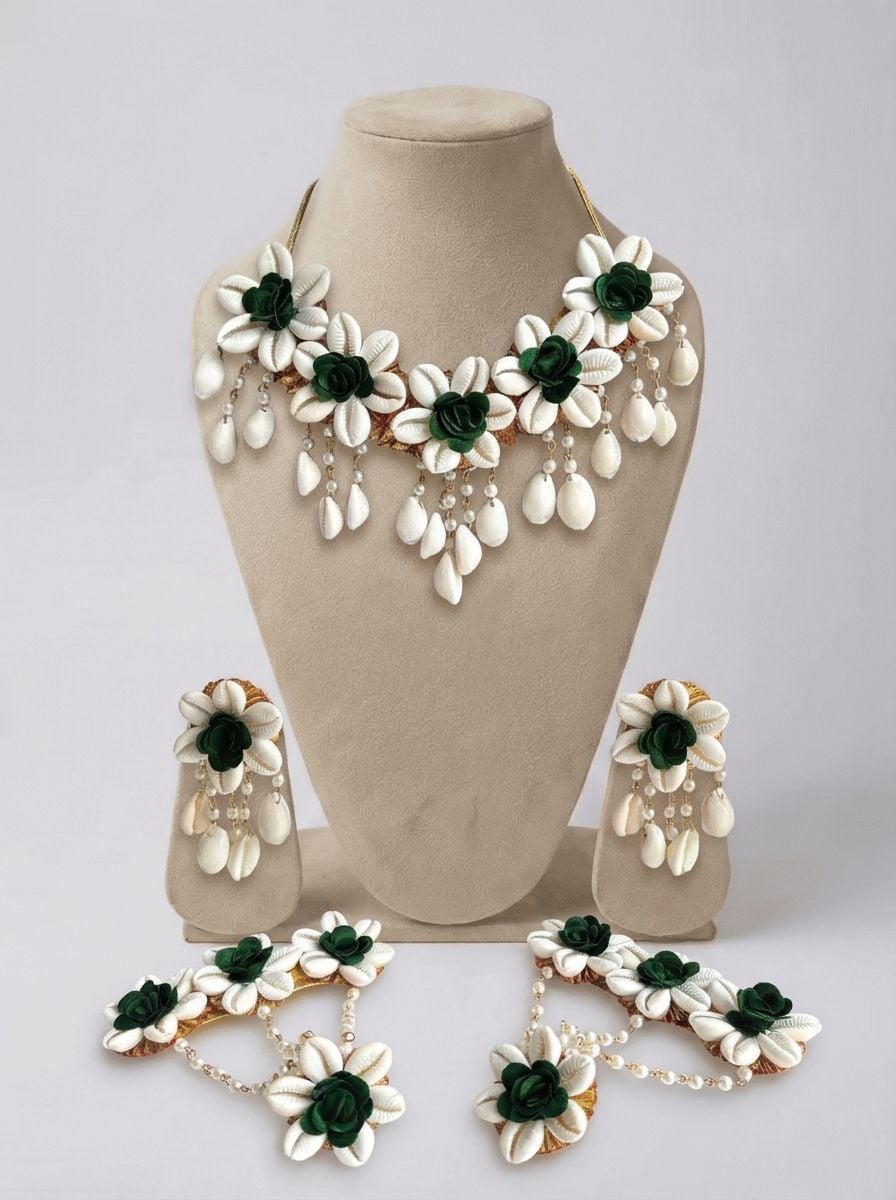 Handmade Green Floral Jewellery Set for Haldi & Mehndi