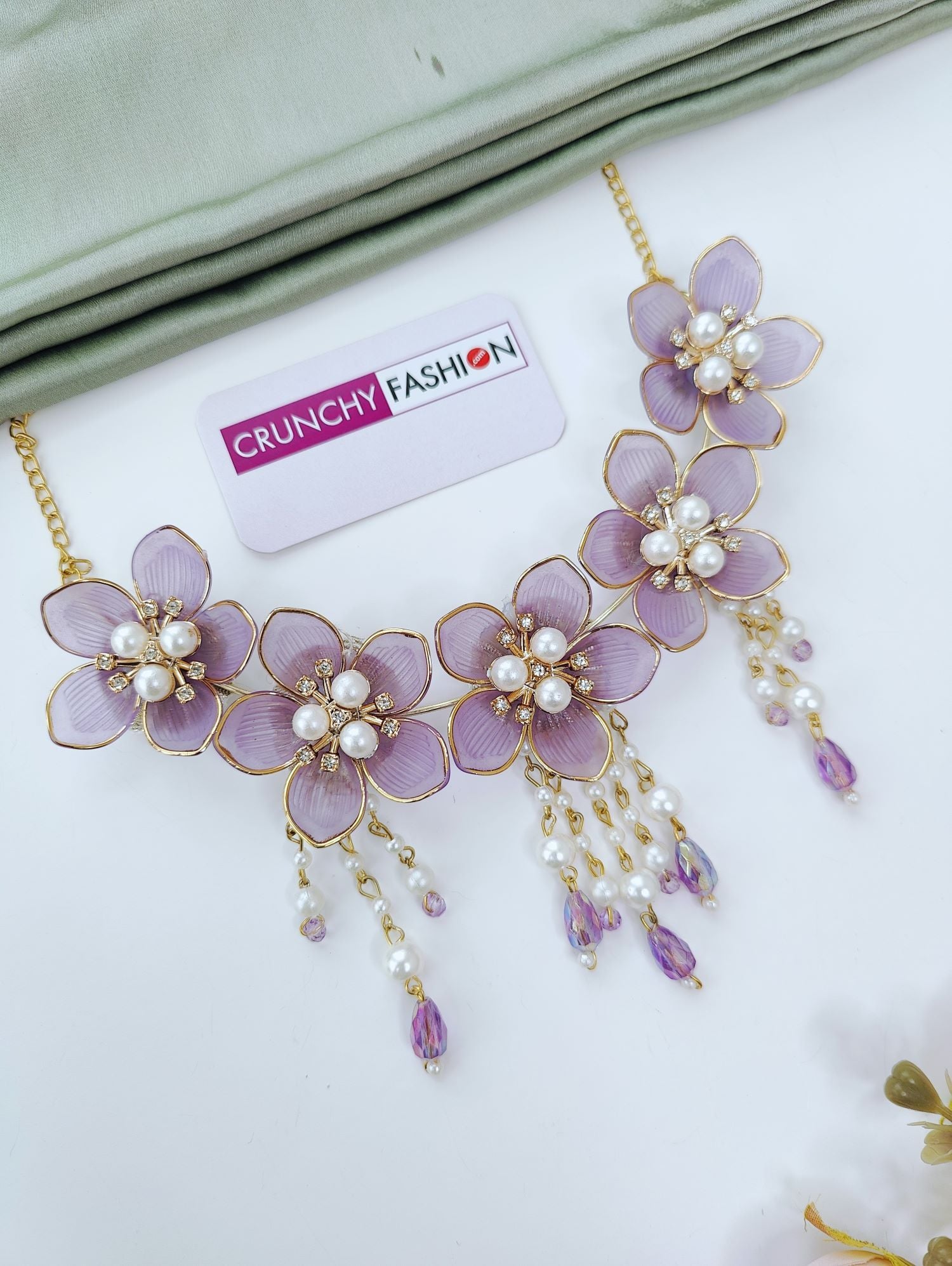 Handmade Floral Pearl Necklace – Lightweight Elegance