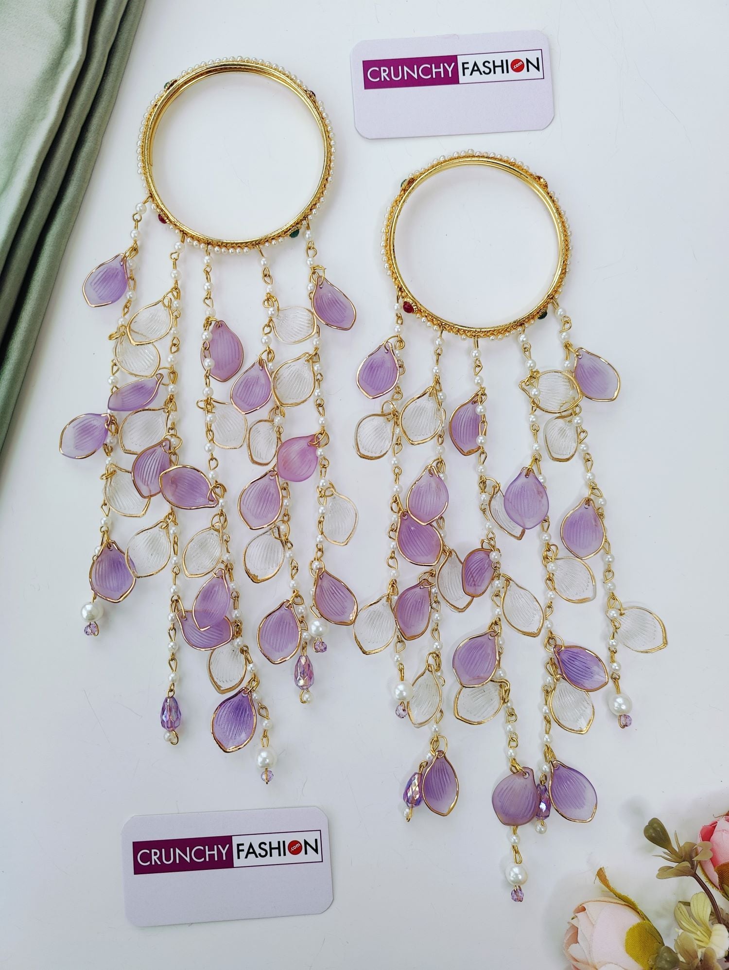 Handmade Floral Pearl Necklace – Lightweight Elegance