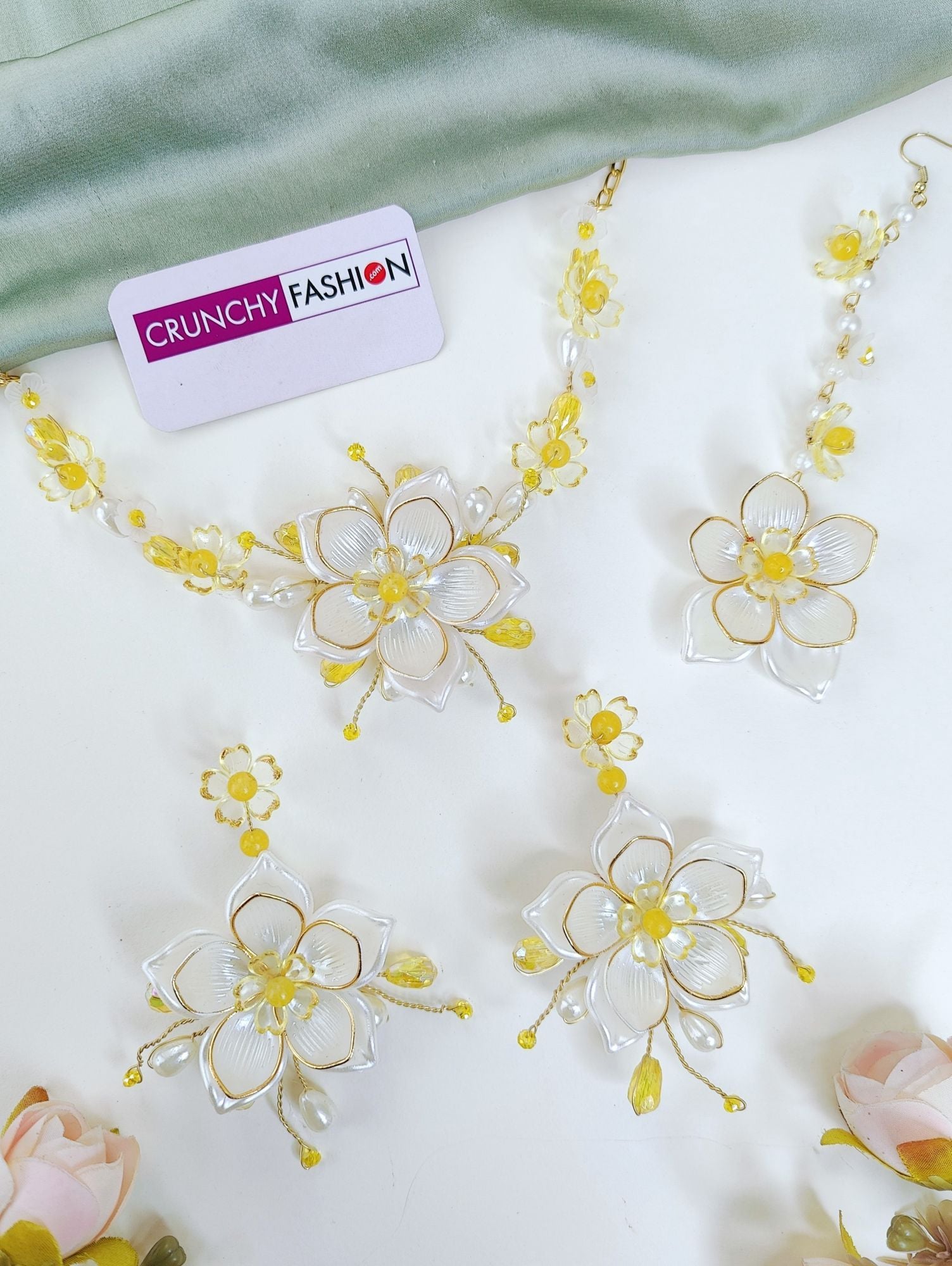Sunflower Affair - Handmade Resin Bridal Set in White & Yellow