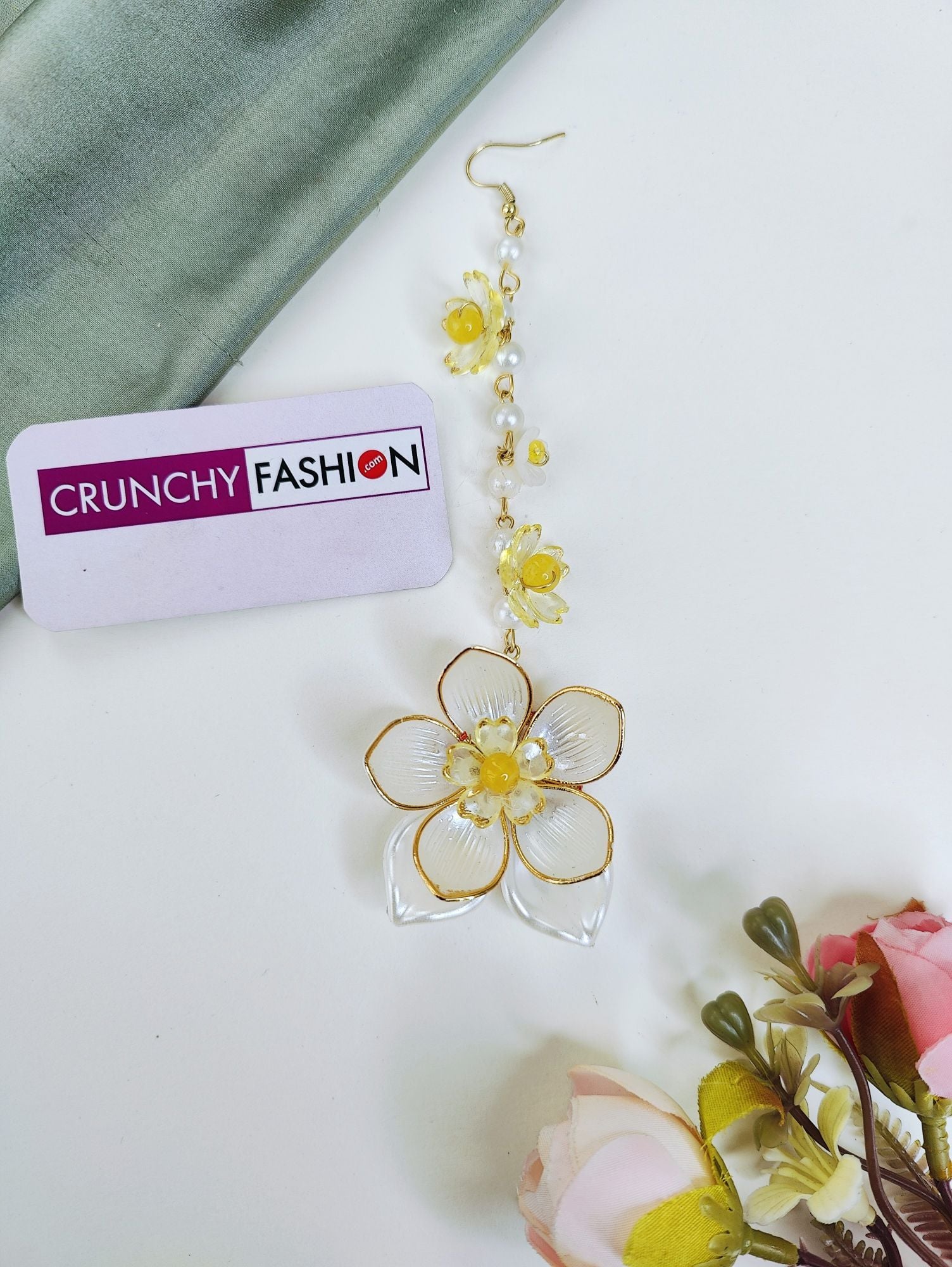 Sunflower Affair - Handmade Resin Bridal Set in White & Yellow
