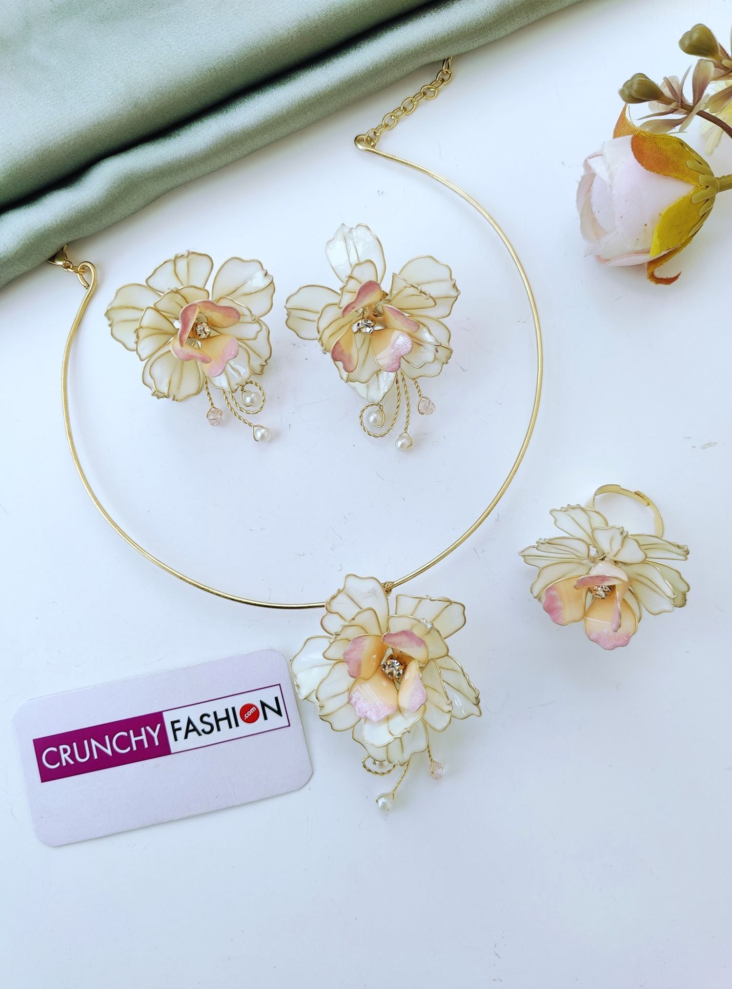 Off-White Rose Resin Necklace Set for Women