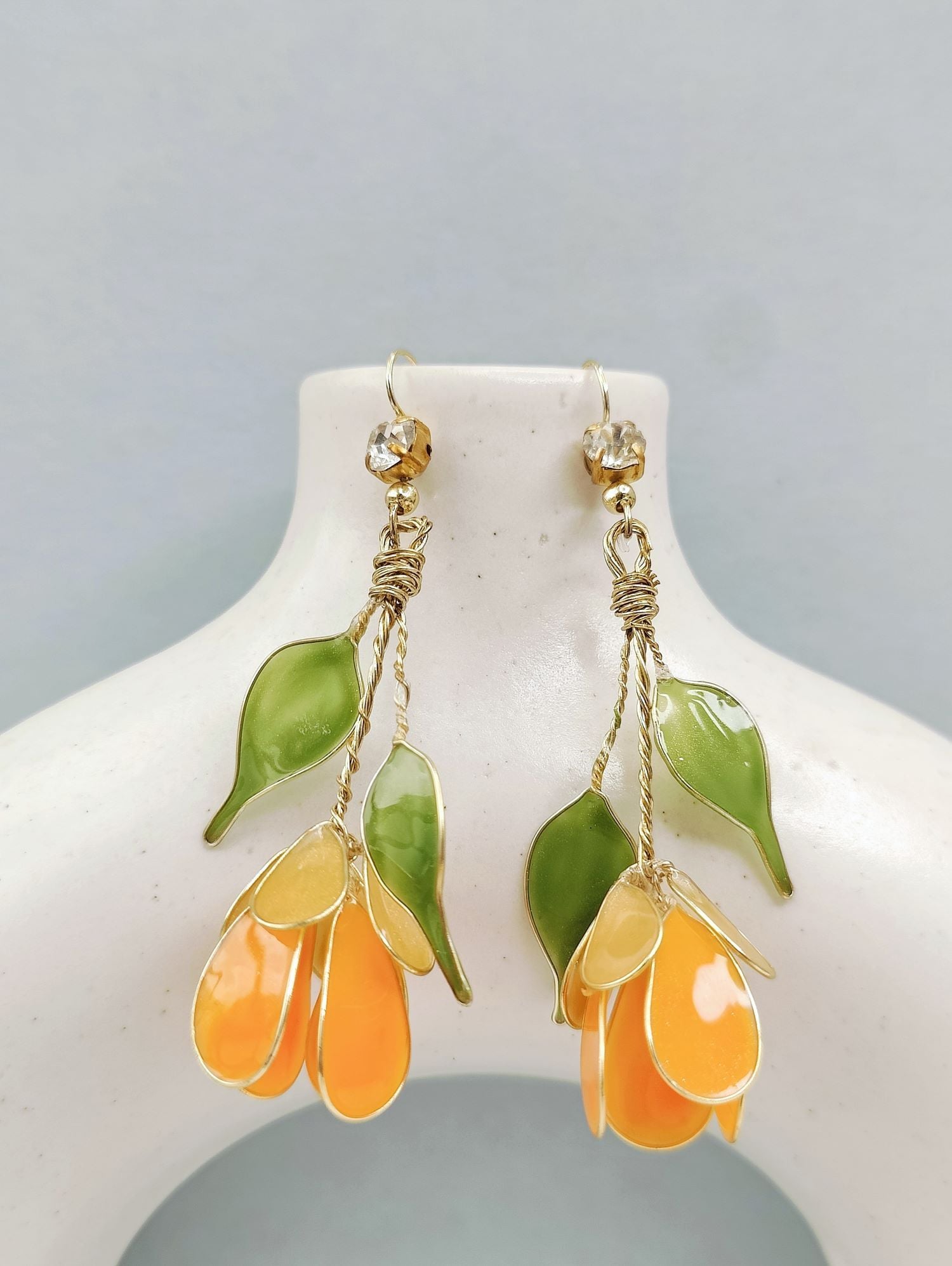 Handmade Resin Necklace Tulip Set in Orange Green