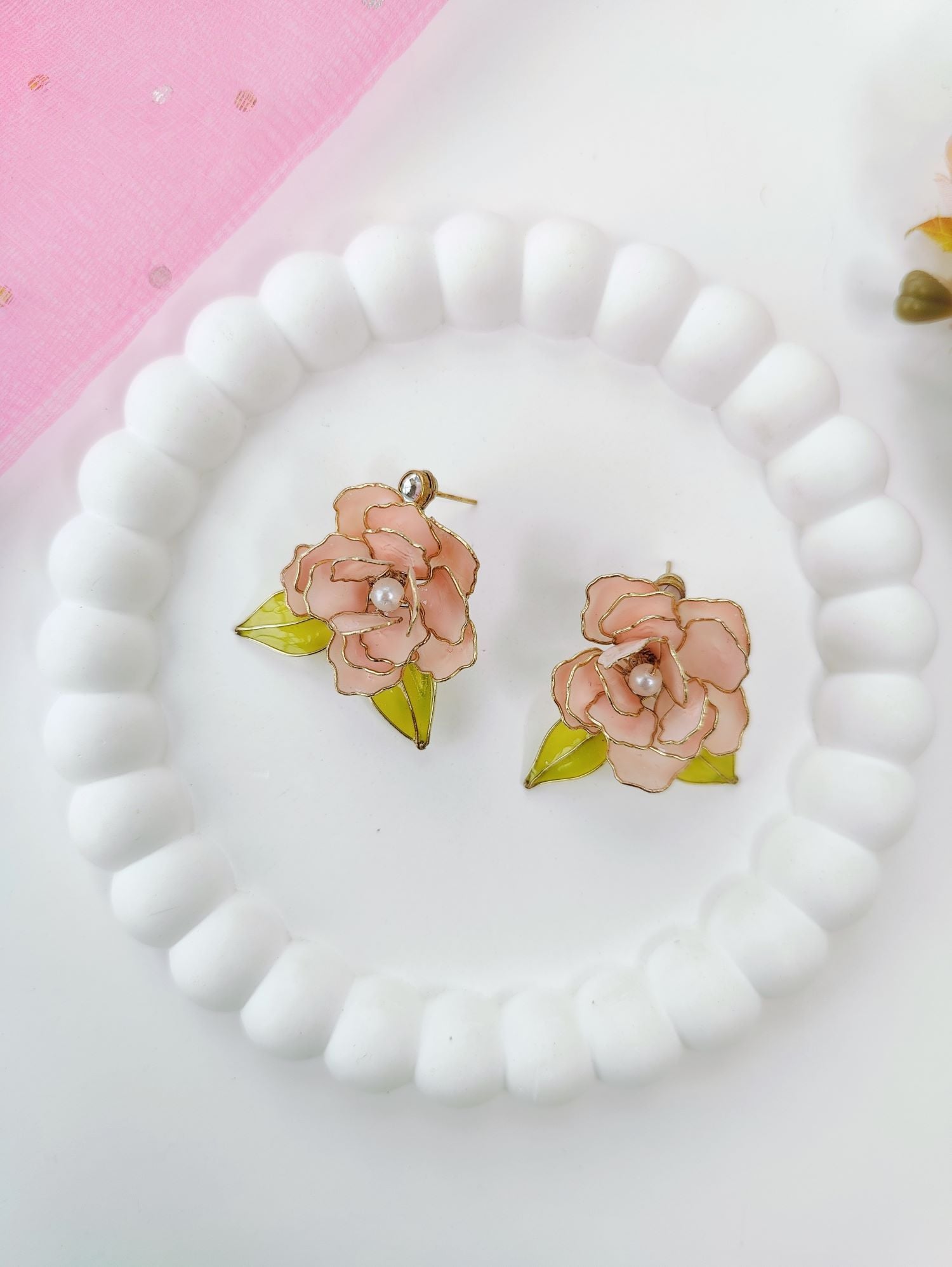 Soft Pink Floral Resin Necklace for Women