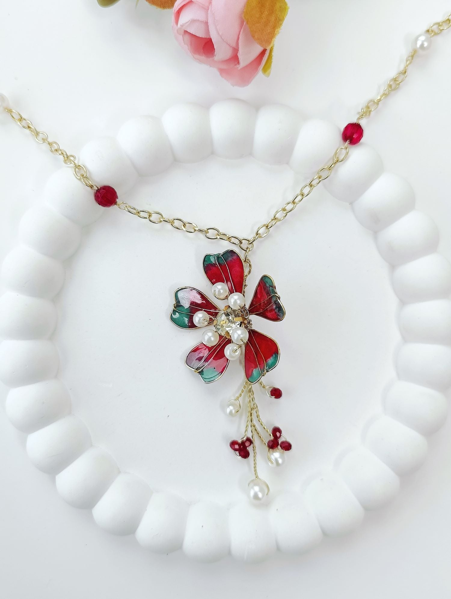 Cherry Red Green Floral Resin Necklace Set