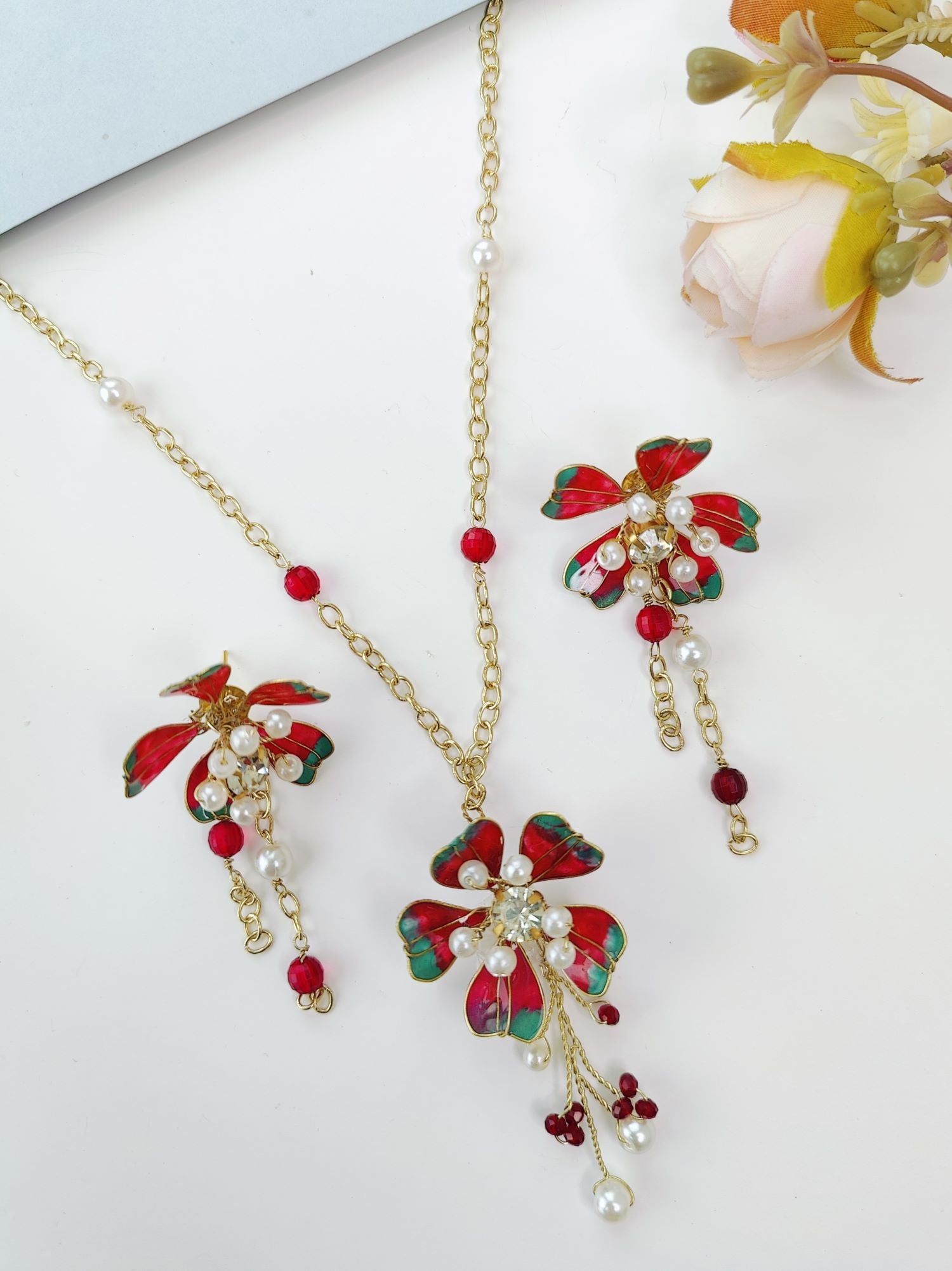 Cherry Red Green Floral Resin Necklace Set