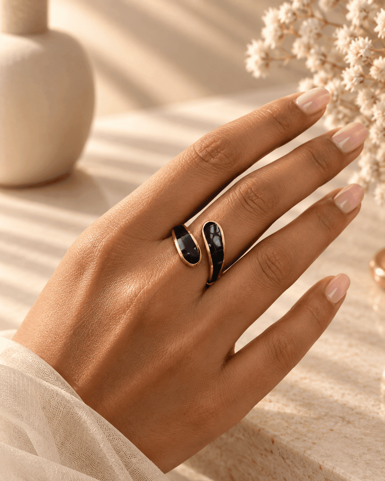 Black Minimalist Wave Ring for Women & Girls, Anti Tarnish