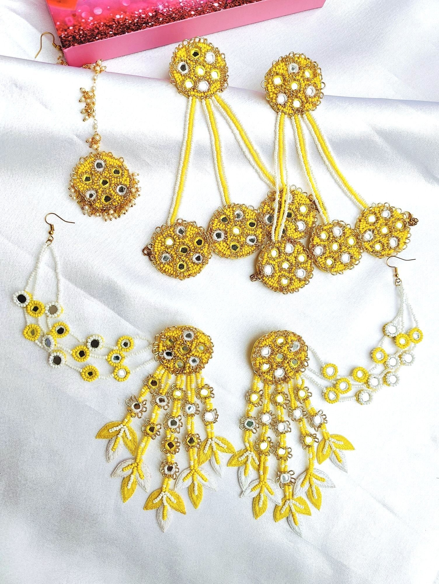 Yellow Floral: Handmade Beaded Carnival Jewelry Set in Mehndi Green