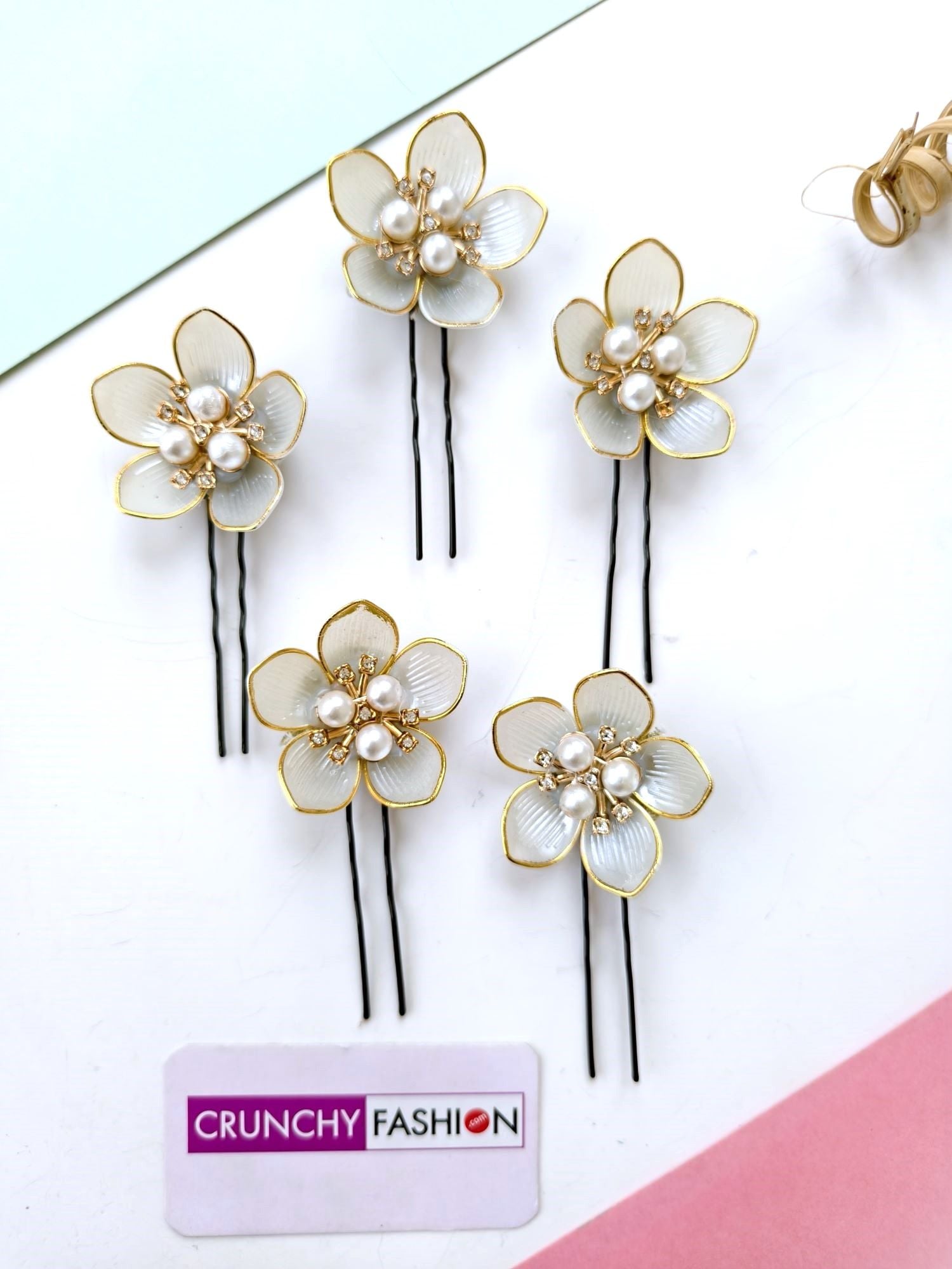 White Floral Hair Clip & Wedding Hair Pins