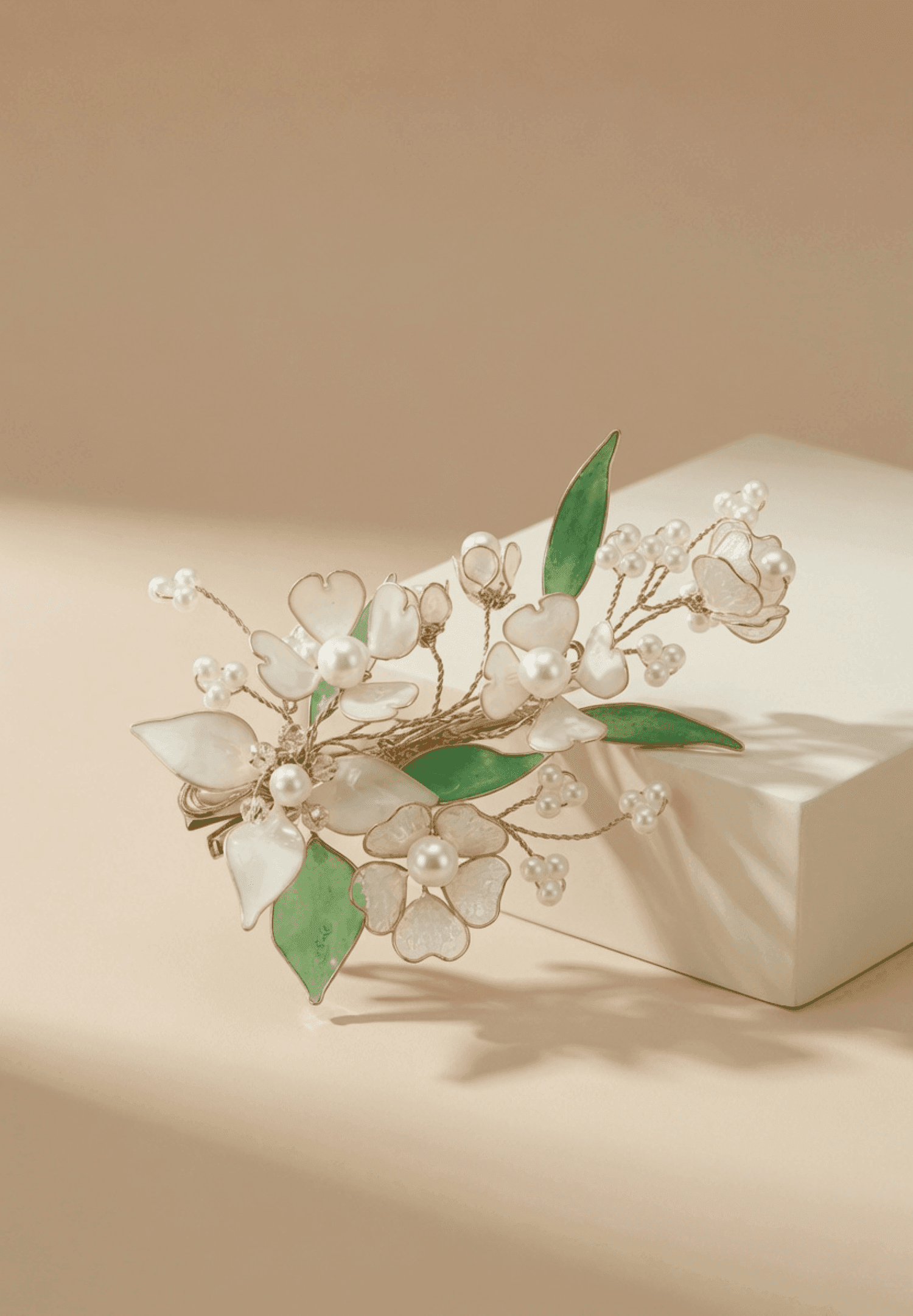 White Floral Resin Hair Pins for Wedding Elegance
