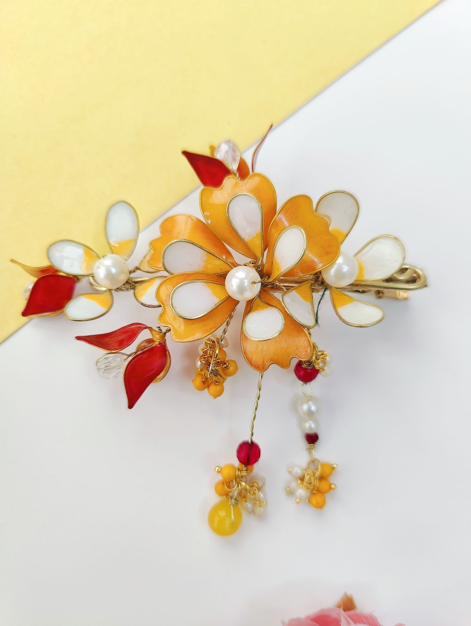 Handmade Yellow White Floral Resin Hair Clip