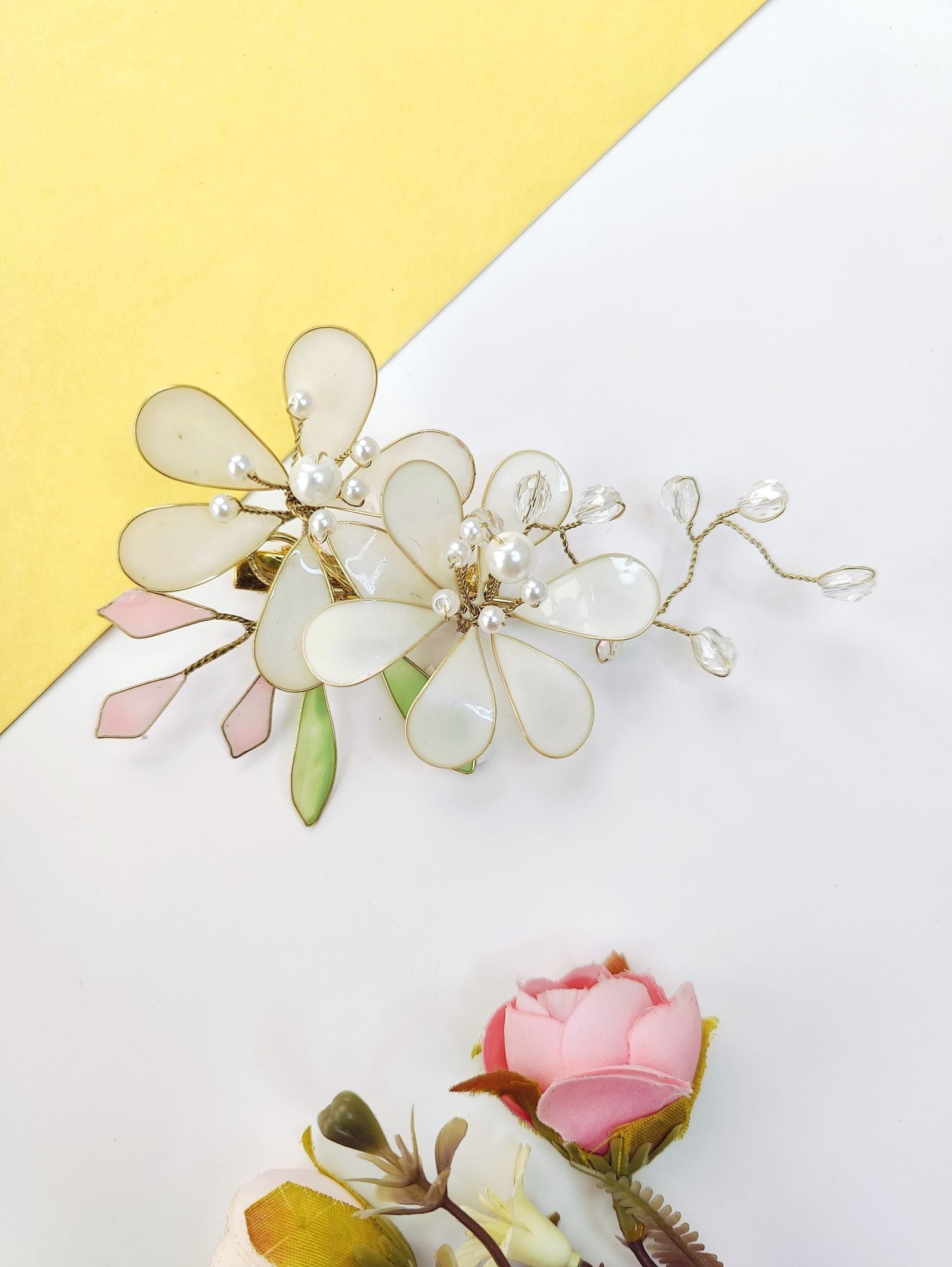 Handmade White & Green Floral Resin Hair Clip
