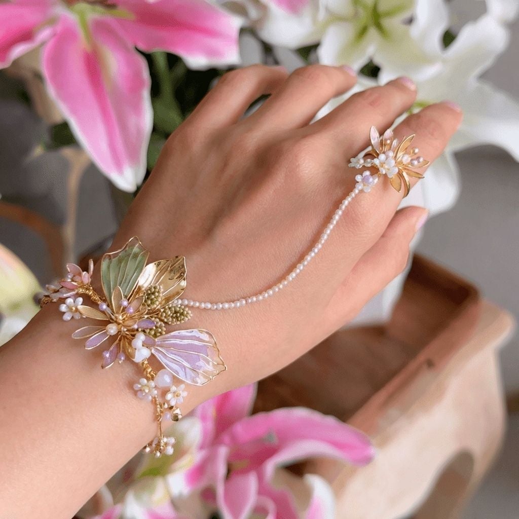 Blossoming Resin Floral Hathphool: Hand Harness Jewellery