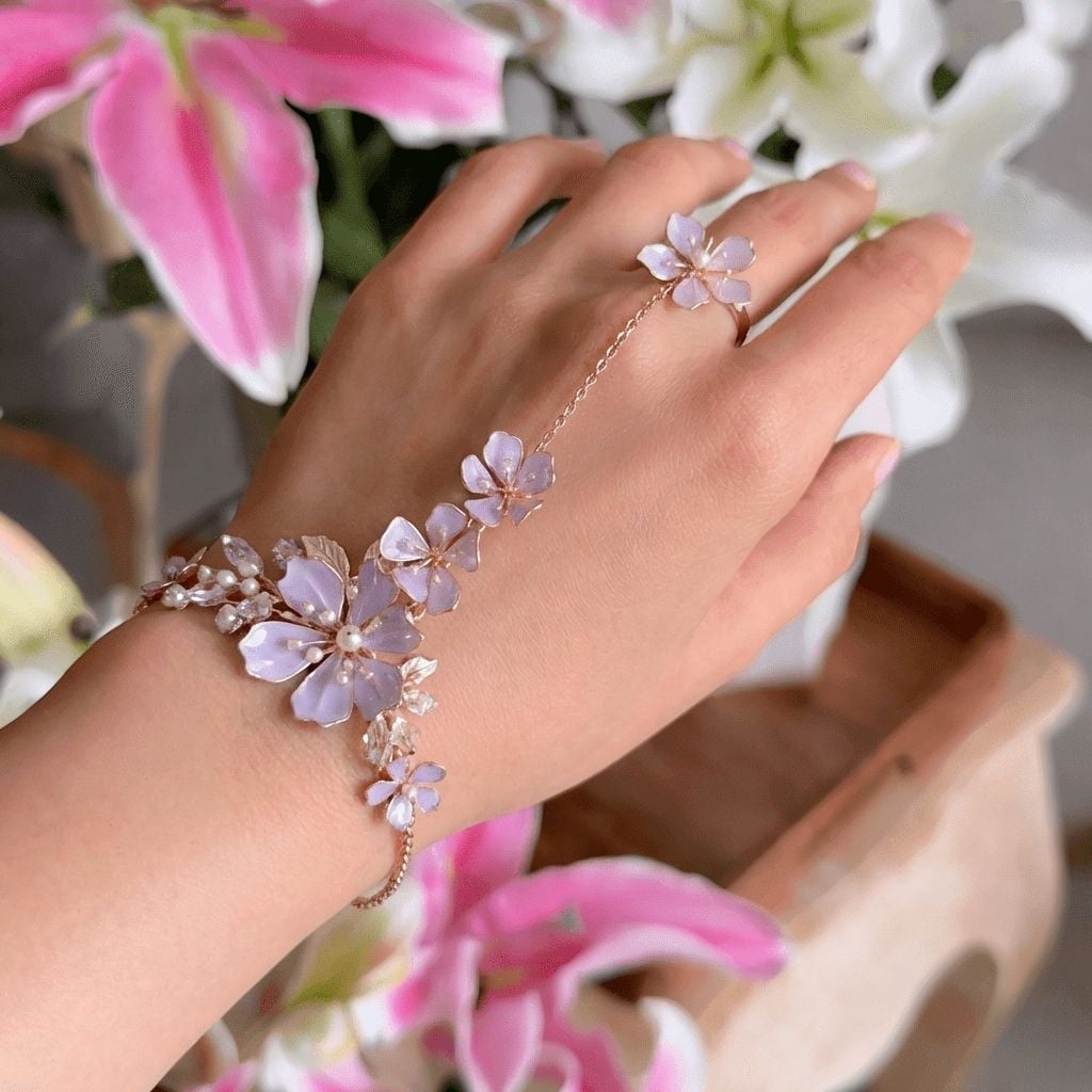 Classic Resin Flower Hathphool, Hand-Harness Jewellery