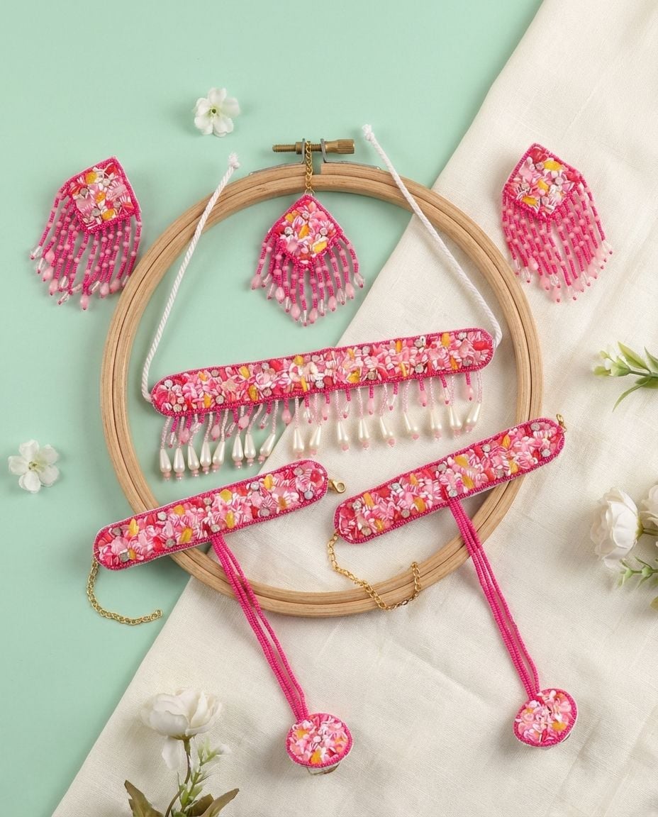 Pink Floral Haldi Jewellery Sets-Stylish Handmade Jewelry Set for Women