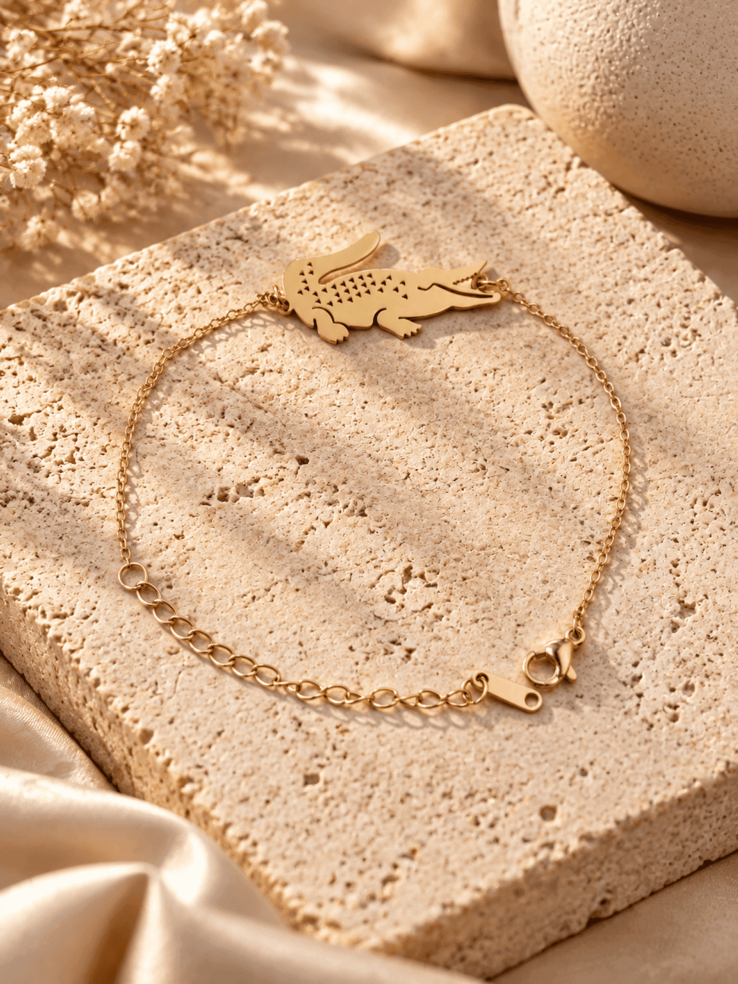 Gold Stainless Steel Anti-Tarnish Crocodile Charm Bracelet