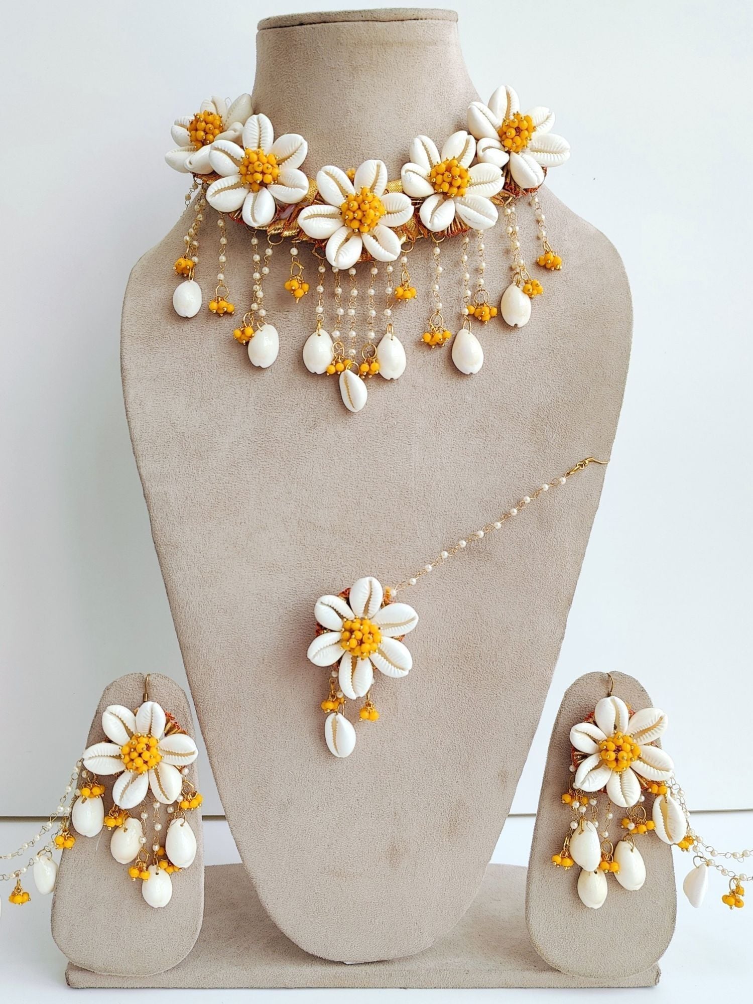Blossoming Maternity - Flower Themed Baby Shower Jewellery Set
