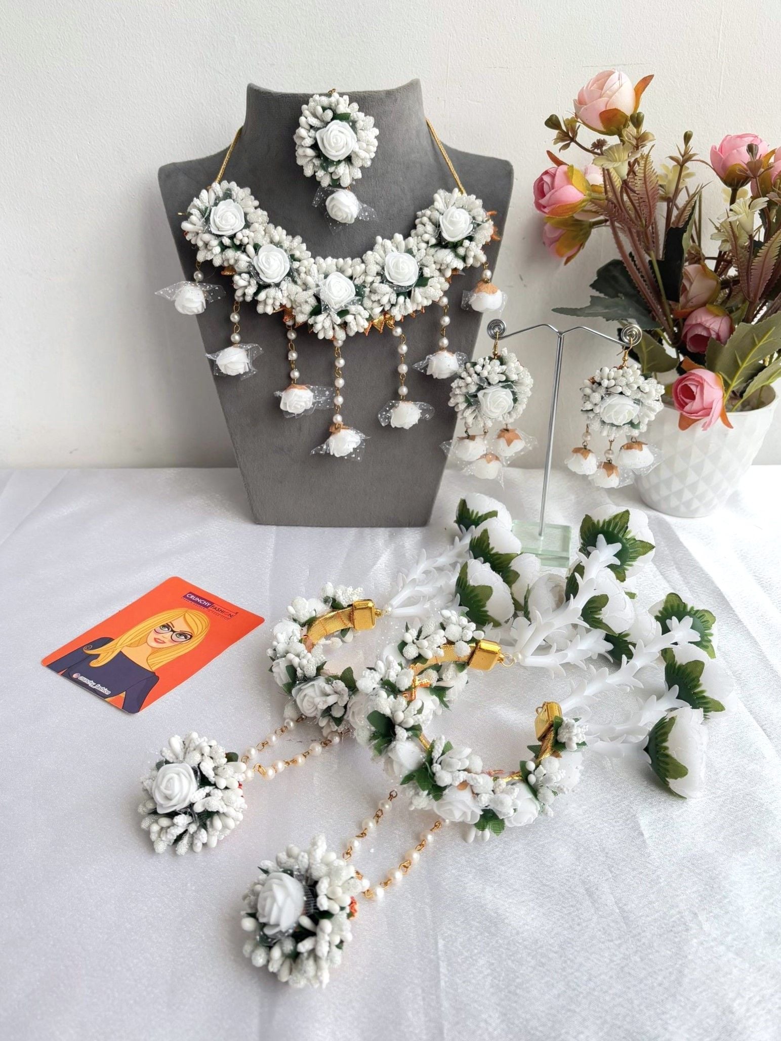 Elegant White Floral Haldi-Mehndi Jewelry Set with Kaliras