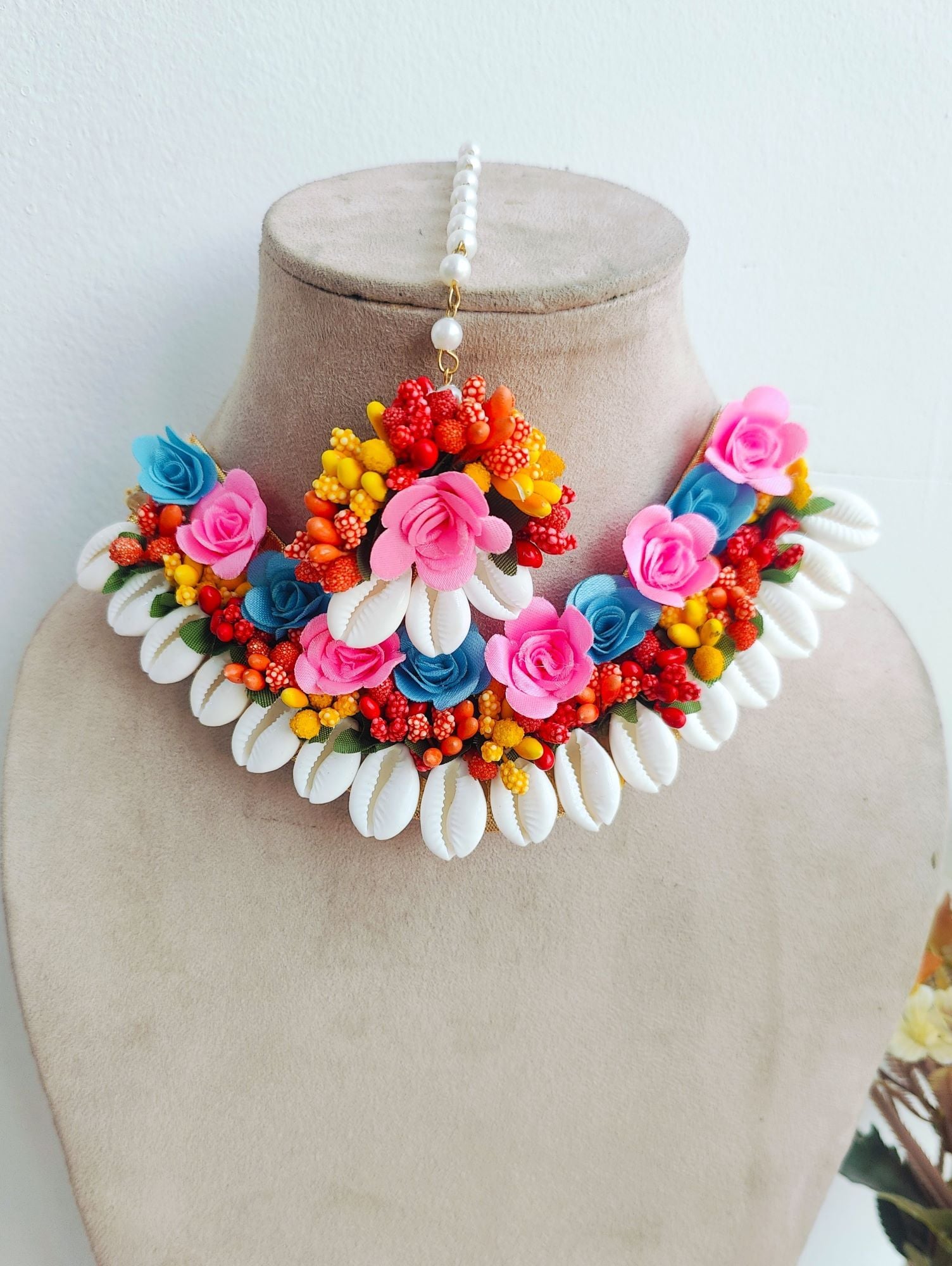 Handmade Multicolor Floral Cowrie Shell Haldi Jewellery Set for Brides
