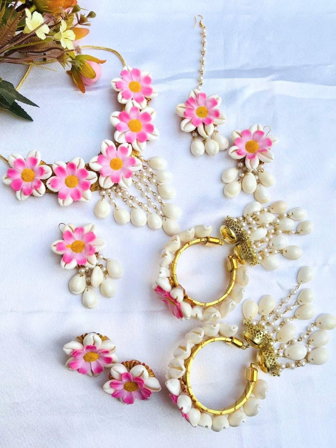 Handmade Ethnic Flower Jewelry for Baby Showers & Haldi