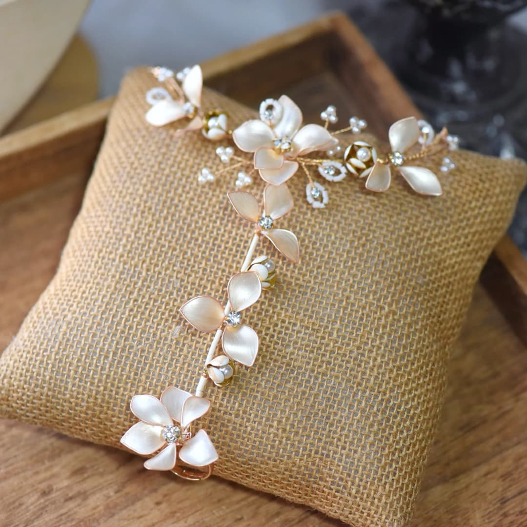 Handcrafted Resin Flower Hathphool - Elegant Hand Harness Jewellery