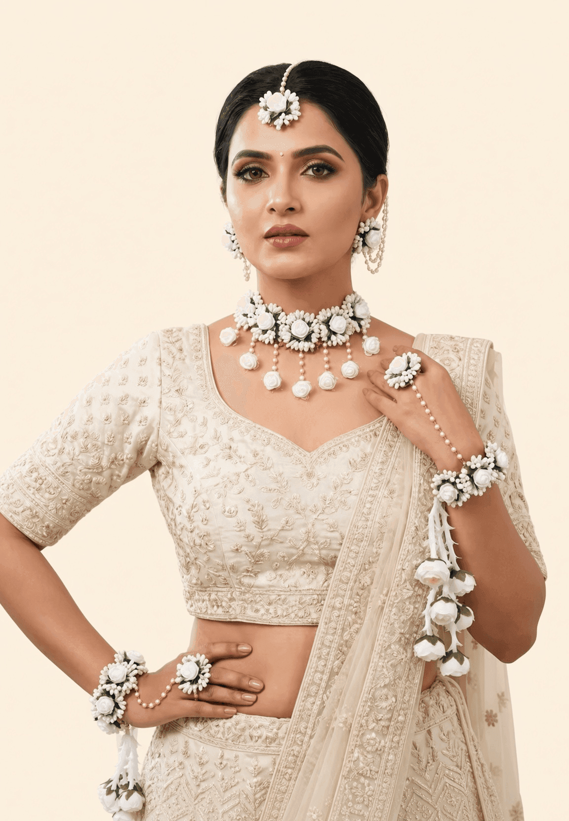 Elegant White Floral Haldi-Mehndi Jewelry Set with Kaliras