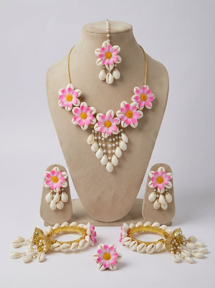 Pink Daisy & Cowrie Shell Bridal Jewellery Set