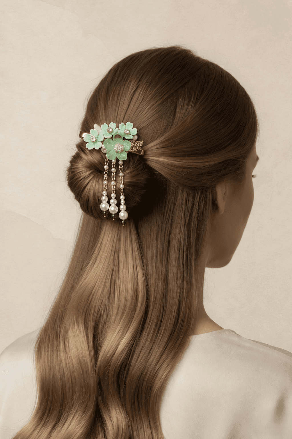 Sea Green Shell & Pearl Floral Hair Clip
