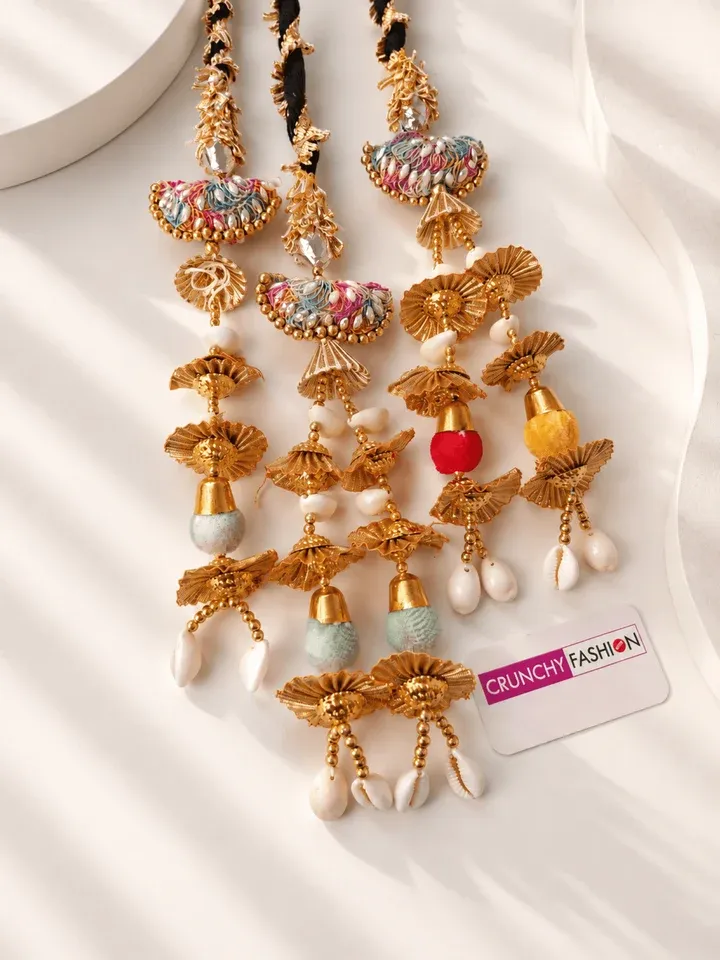 Ranjhana Sea Shell Tassel Parandi Hair Accessory