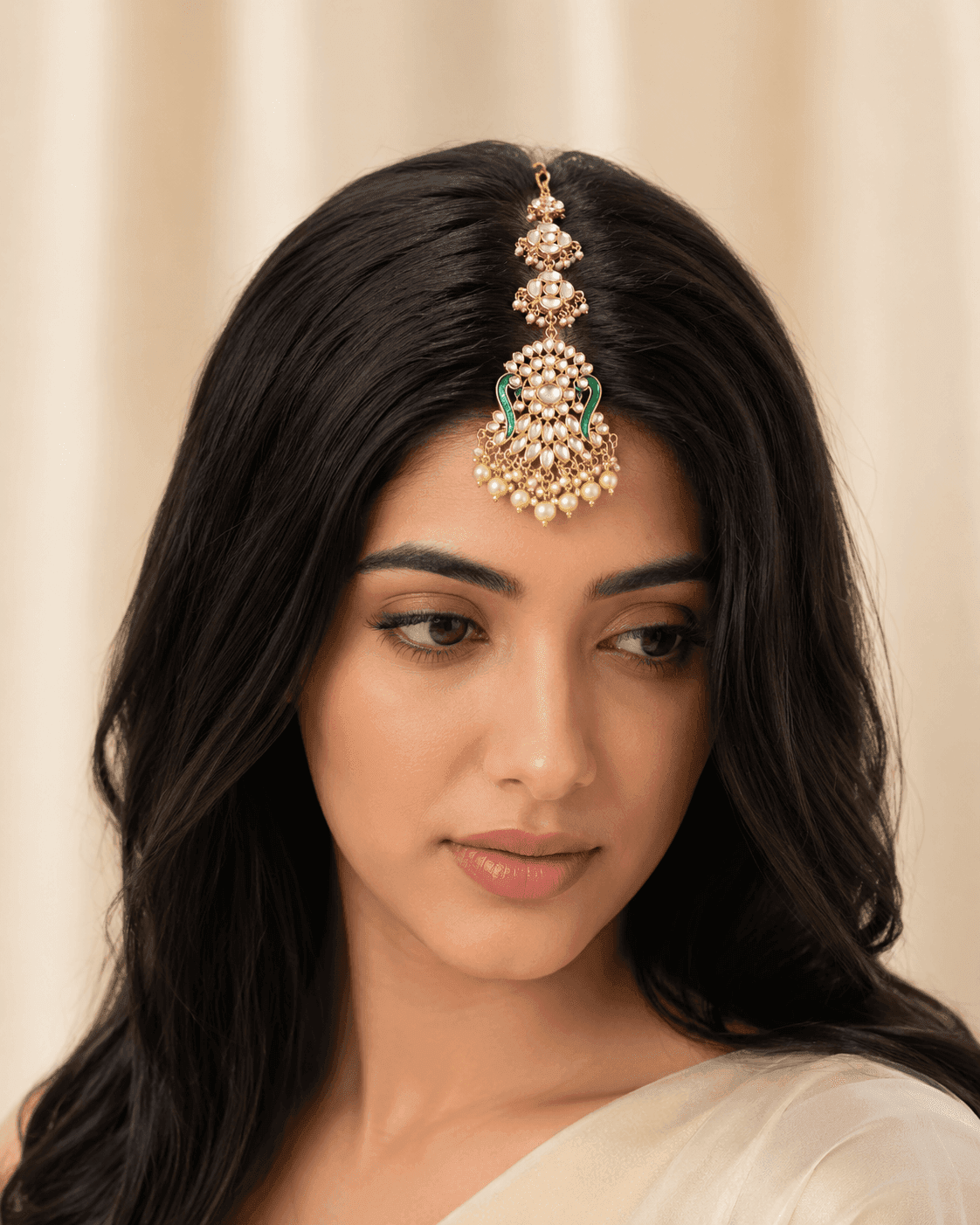 Bridal Mangtika Set with Elegant Hairstyle Design