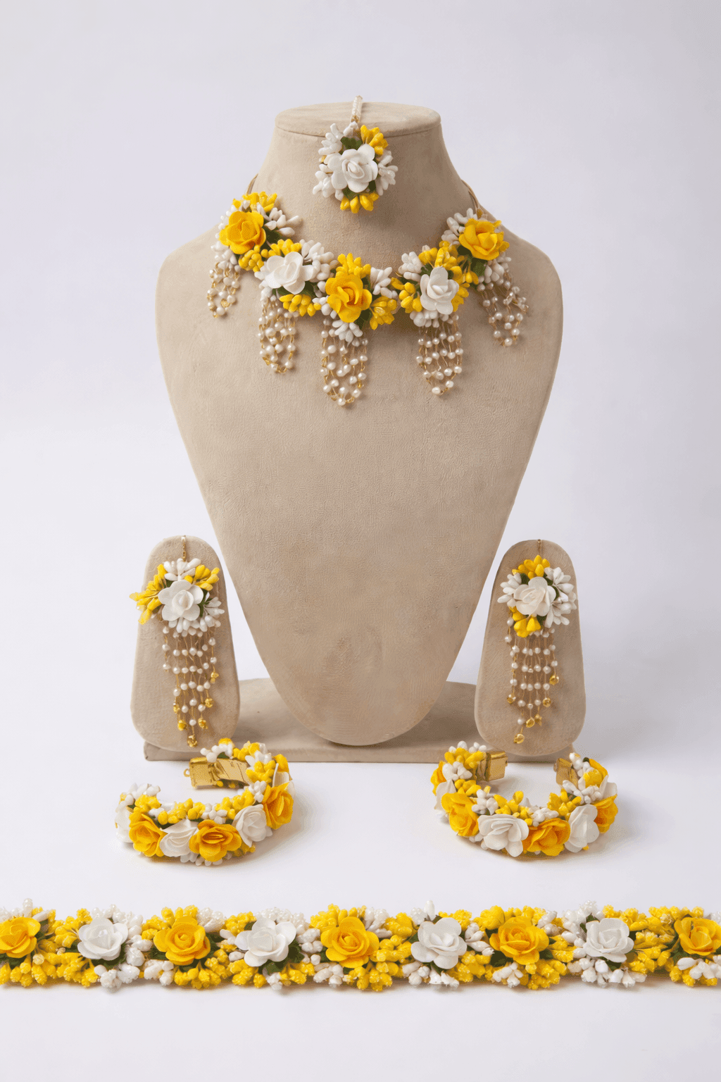 Floral Harmony: Godh Bharai Baby Shower Jewellery for Mom-to-Be